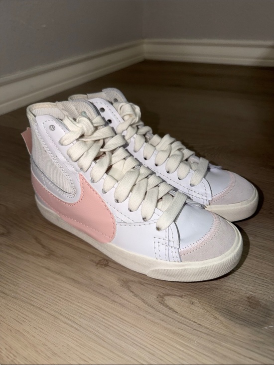 jumbo nike pink blazer womens